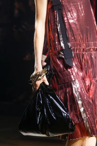 Look 9
